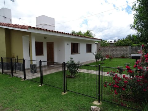 Property building, Facade/entrance, Garden