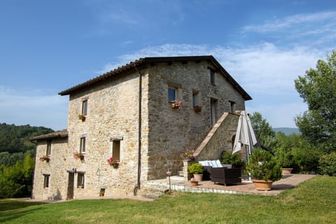 CASALE SANTA CATERINA Jacuzzi and Pool Villa in Umbria