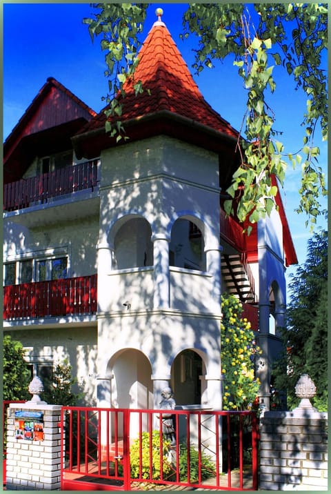 Property building, Nearby landmark