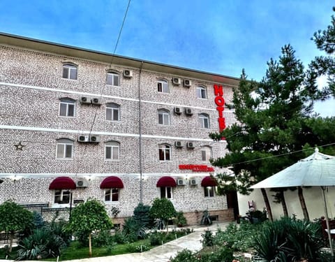 Property building, Day