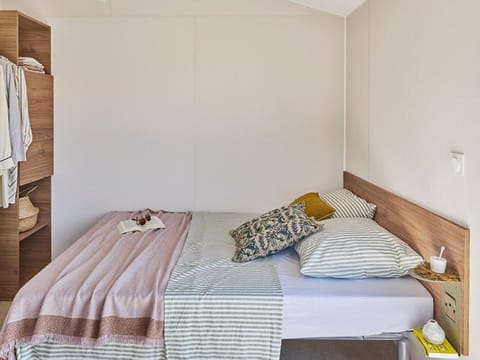 Camping Le Damier Campground/ 
RV Resort in Corsica