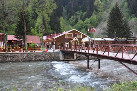 Restaurant/places to eat, Facade/entrance, Off site, Natural landscape, River view
