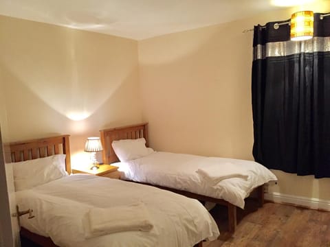 Crome View with Parking House in Norwich