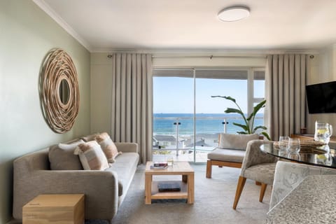 Living room, Sea view