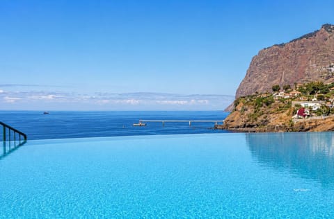 Pool view, Sea view, Swimming pool