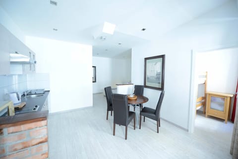 Photo of the whole room, Dining area