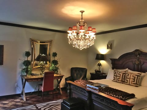 The Victoria Bed & Breakfast Bed and Breakfast in Rogers