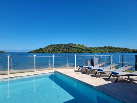 Sea view, Swimming pool, sunbed