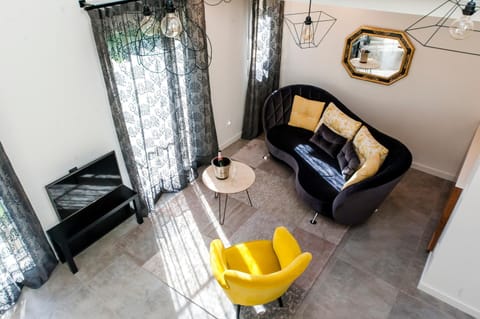 Balcony/Terrace, Garden view