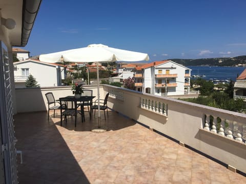 View (from property/room), Balcony/Terrace, Sea view
