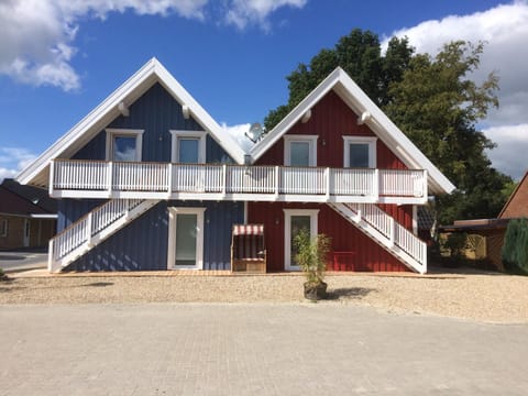 Property building, Balcony/Terrace