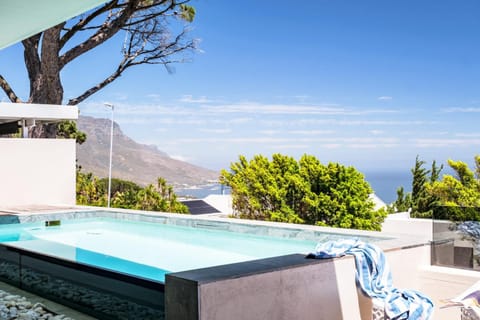 Balcony/Terrace, Mountain view, Sea view, Swimming pool