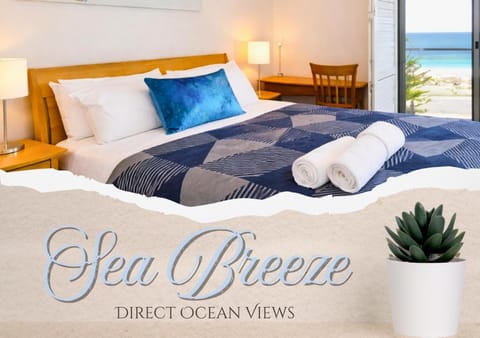 Bed, Bedroom, Sea view