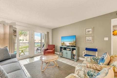 Sugar Beach C-2 House in Lower Grand Lagoon