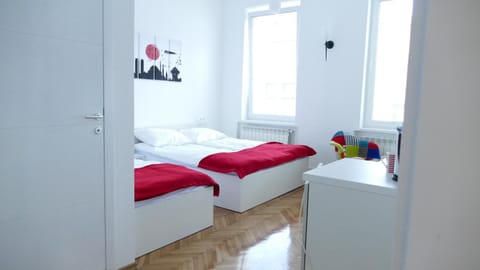 Bed, TV and multimedia, Kitchen or kitchenette, Other, Seating area, Bedroom