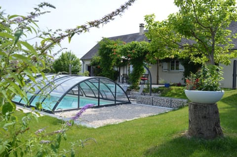 Garden, Garden view, Pool view, Swimming pool, sunbed