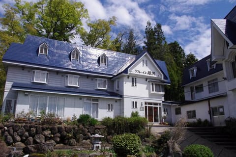 Property building, Day, Garden