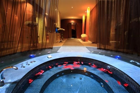 Bathroom, Photo of the whole room