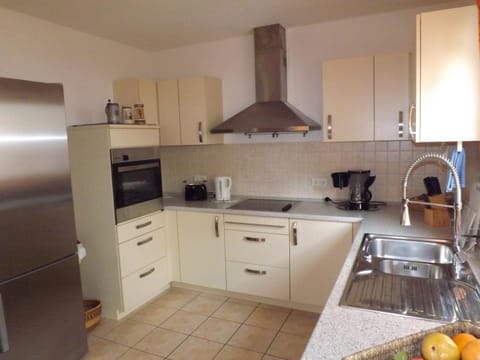 Kitchen or kitchenette, Photo of the whole room