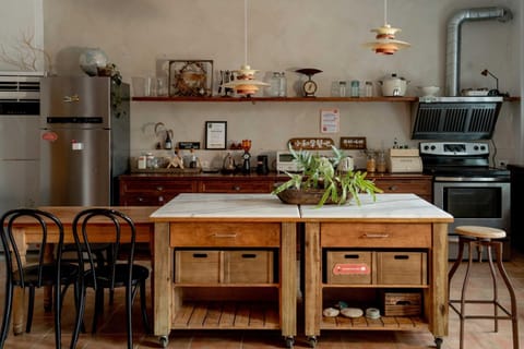 Kitchen or kitchenette, oven, stove