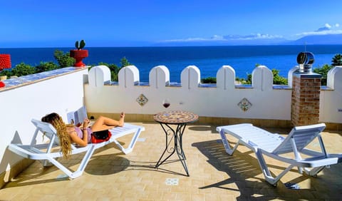 Patio, Day, Natural landscape, View (from property/room), Balcony/Terrace, Sea view, sunbed