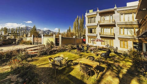 Property building, Natural landscape