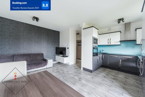 Kitchen or kitchenette, Living room, Communal kitchen