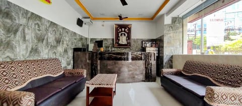 Lobby or reception, Seating area