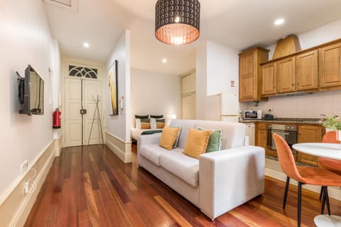 Kitchen or kitchenette, Living room, Seating area