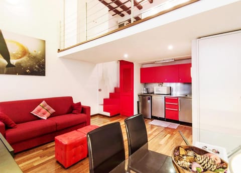 Kitchen or kitchenette, Photo of the whole room, Dining area