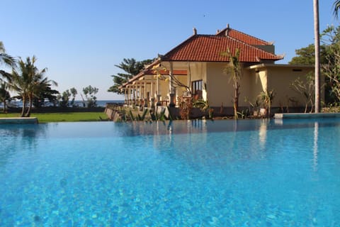 Property building, Day, Balcony/Terrace, Pool view, Swimming pool