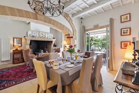 Dining area, Breakfast