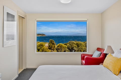 Bedroom, Sea view