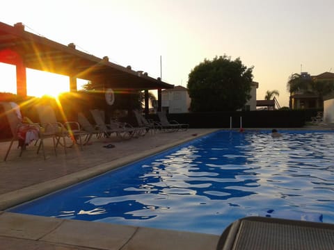 Spring, Summer, Swimming pool, Swimming pool