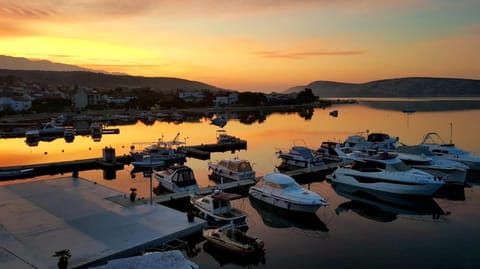 Captain's Apartment Apartment in Lika-Senj County