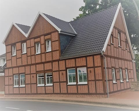 Property building, Spring, Day, Summer, Autumn