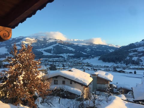Nearby landmark, Natural landscape, Mountain view