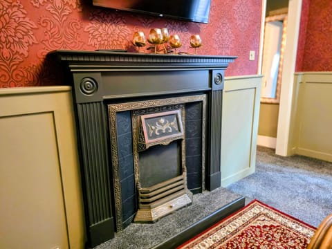 The New Inn by Roomsbooked Hotel in Gloucester