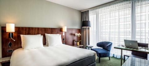 Photo of the whole room, Bedroom, On site