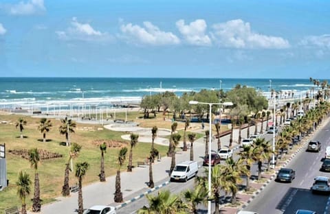 Beach, Sea view, Location