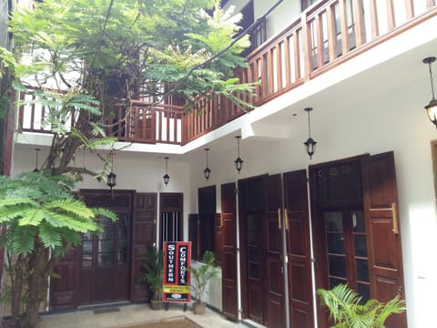 Patio, Facade/entrance, Garden