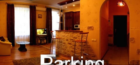 Communal lounge/ TV room, TV and multimedia, Living room, Seating area, Dining area