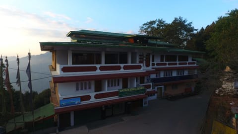 Facade/entrance, Bird's eye view, Floor plan