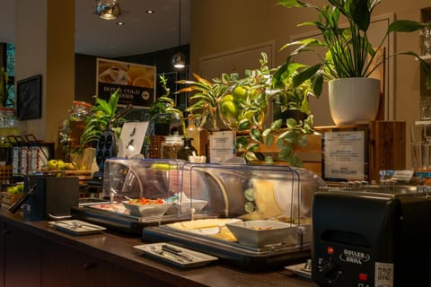 Coffee/tea facilities, Food and drinks, Food, Breakfast, Continental breakfast, Buffet breakfast, Drinks