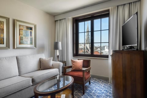 View (from property/room), Living room, Seating area, City view