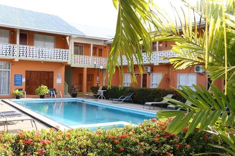 Property building, Swimming pool