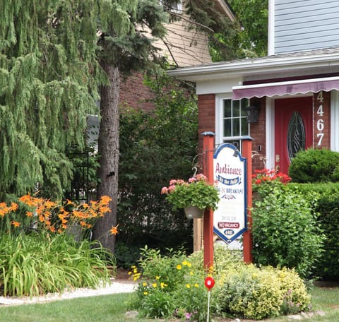 Property building, Facade/entrance, Property logo or sign