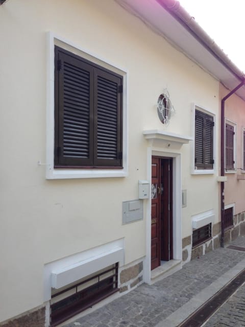 Property building, Facade/entrance