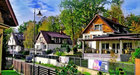 Property building, Garden view