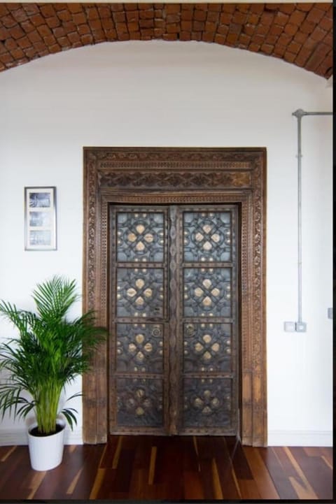 Facade/entrance, Living room